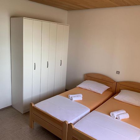 Apartments Marinko Trogir Exterior photo