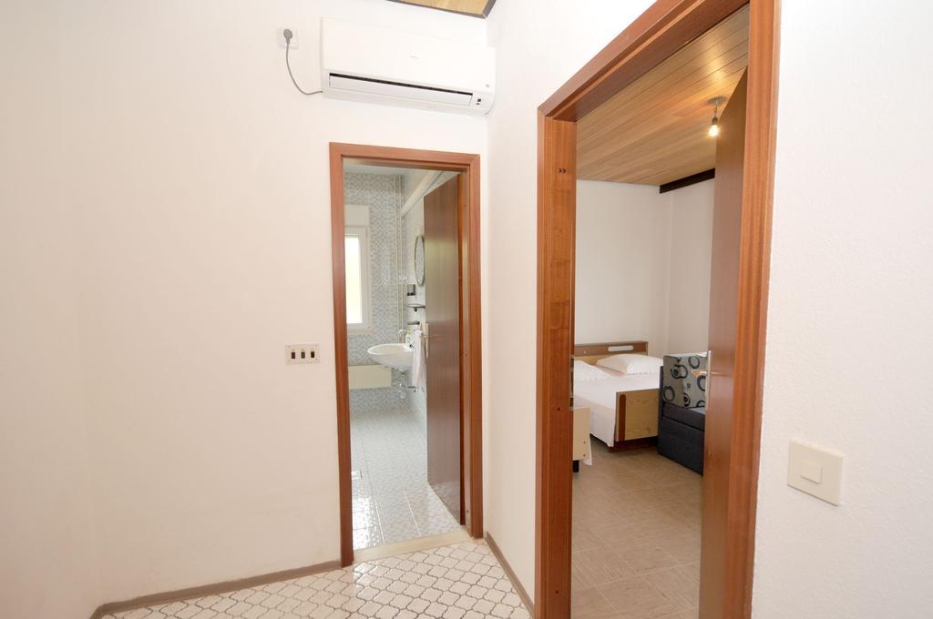 Apartments Marinko Trogir Room photo
